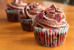 DARK CHOCOLATE BACON CUPCAKES